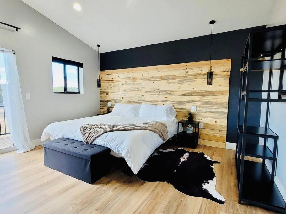 Villa Penthouse At Meadow View! *